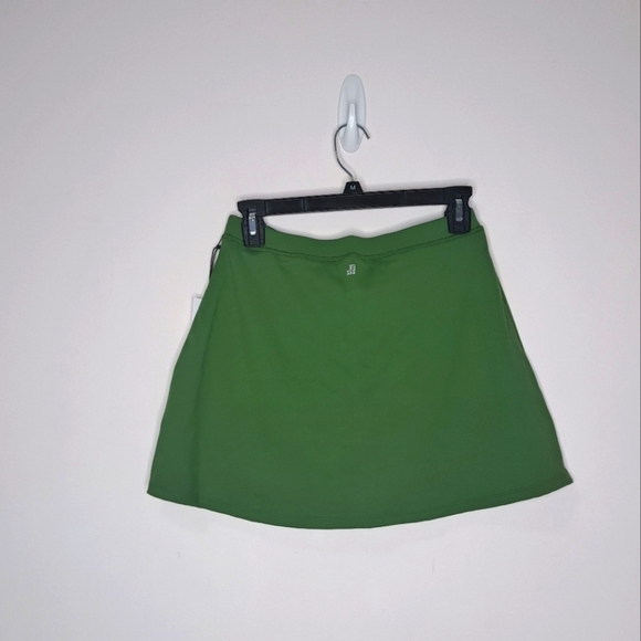 WeWoreWhat active skort green medium NWT - Picture 5 of 8